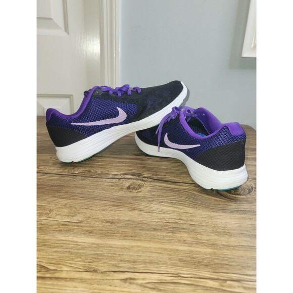 Nike Women's Revolution 3 Running Shoes. Black/Purple; Size US 11 - Picture 2 of 16